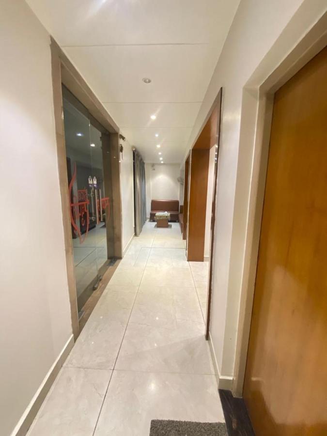 Hotel Raghupati Ayodhya Экстерьер фото