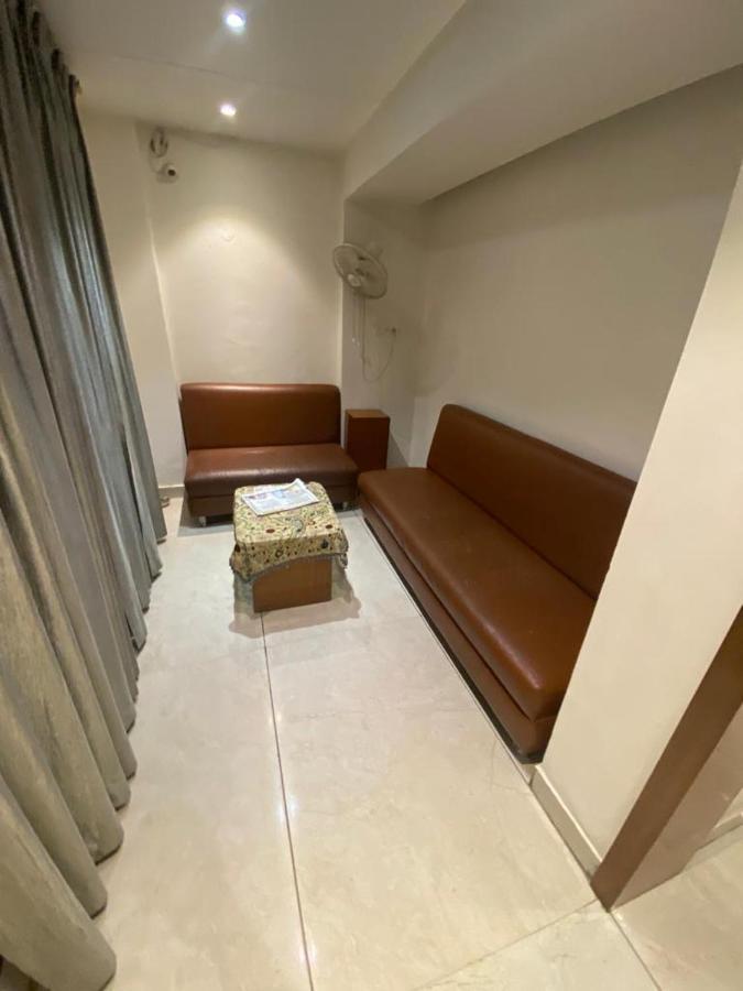 Hotel Raghupati Ayodhya Экстерьер фото