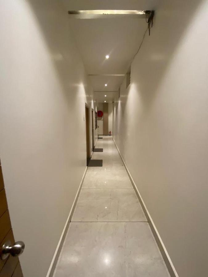 Hotel Raghupati Ayodhya Экстерьер фото